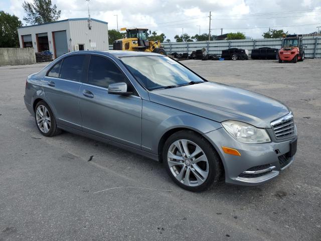 Photo 3 VIN: WDDGF8BB7CA704310 - MERCEDES-BENZ C 300 4MAT 