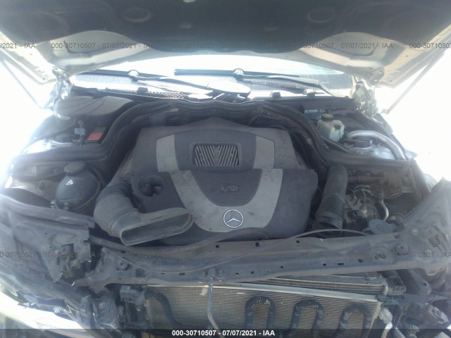 Photo 9 VIN: WDDGF8BB7CR232885 - MERCEDES-BENZ C-CLASS 