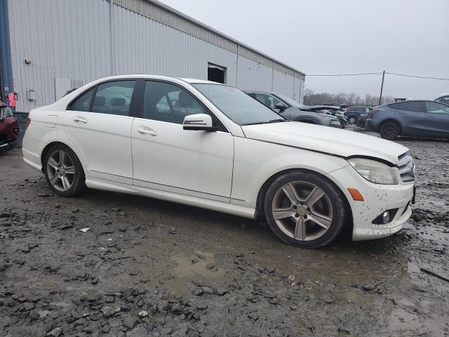 Photo 3 VIN: WDDGF8BB8AF401455 - MERCEDES-BENZ C-CLASS 