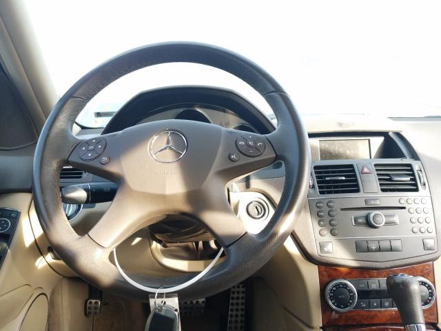 Photo 8 VIN: WDDGF8BB8BR147181 - MERCEDES-BENZ C 300 4MAT 