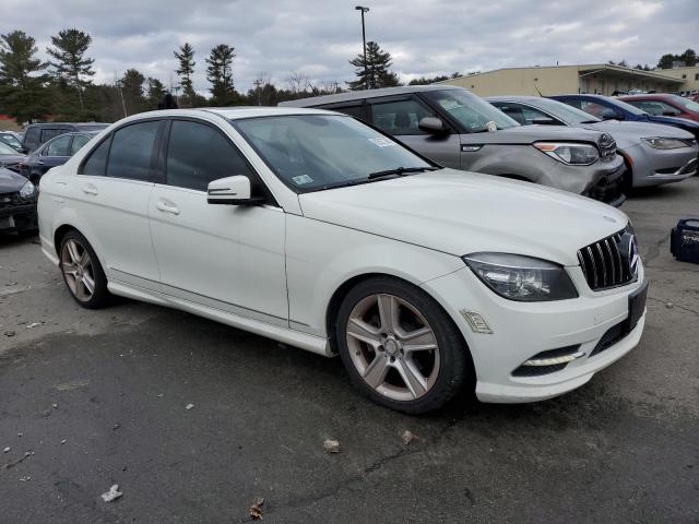 Photo 3 VIN: WDDGF8BB8BR158102 - MERCEDES-BENZ C-CLASS 