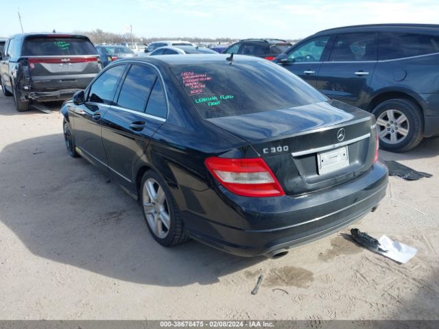 Photo 2 VIN: WDDGF8BB8BR159377 - MERCEDES-BENZ C 300 