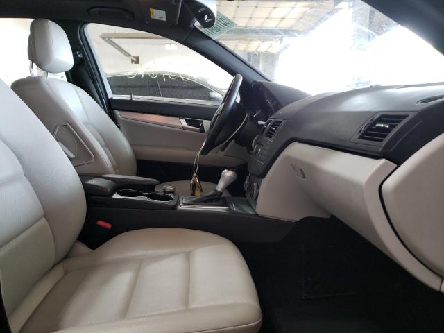 Photo 4 VIN: WDDGF8BB8BR170881 - MERCEDES-BENZ C 300 4MAT 