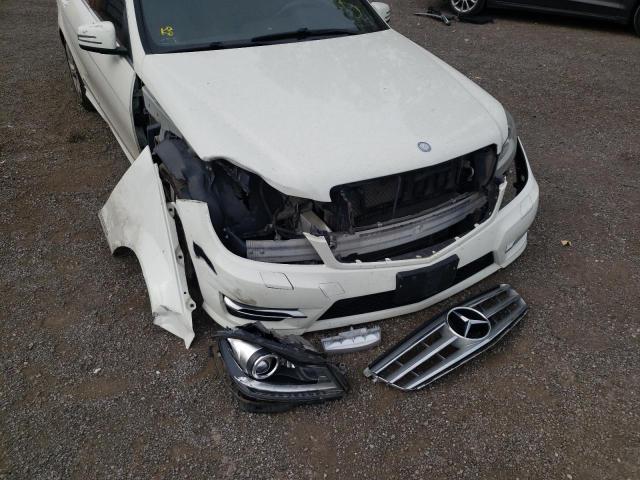 Photo 8 VIN: WDDGF8BB8CA607004 - MERCEDES-BENZ C 300 4MAT 