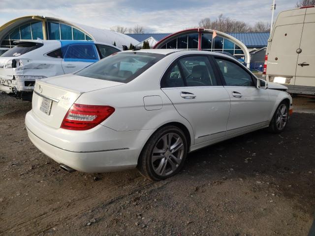 Photo 2 VIN: WDDGF8BB8CA611764 - MERCEDES-BENZ C 300 4MAT 