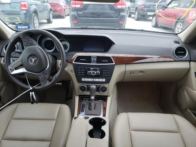 Photo 8 VIN: WDDGF8BB8CF913820 - MERCEDES-BENZ C 300 4MAT 