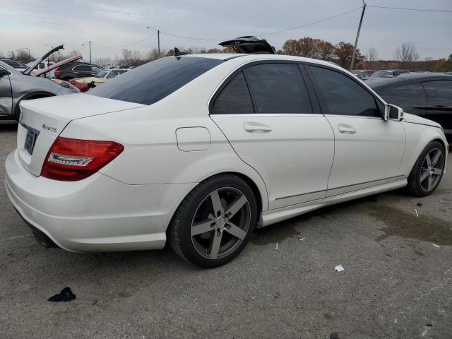 Photo 2 VIN: WDDGF8BB8CF919990 - MERCEDES-BENZ C-CLASS 