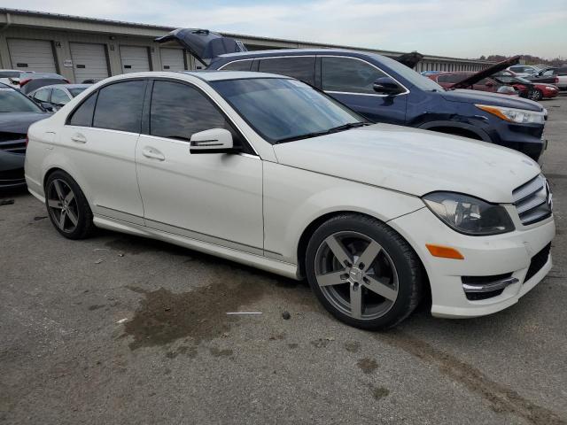 Photo 3 VIN: WDDGF8BB8CF919990 - MERCEDES-BENZ C-CLASS 