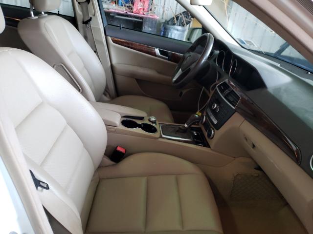 Photo 4 VIN: WDDGF8BB8CR194888 - MERCEDES-BENZ C 300 4MAT 