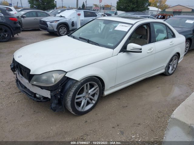 Photo 1 VIN: WDDGF8BB8CR205162 - MERCEDES-BENZ C-CLASS 