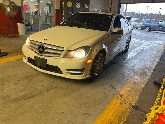 Photo 1 VIN: WDDGF8BB8CR207199 - MERCEDES-BENZ C 300 4MAT 