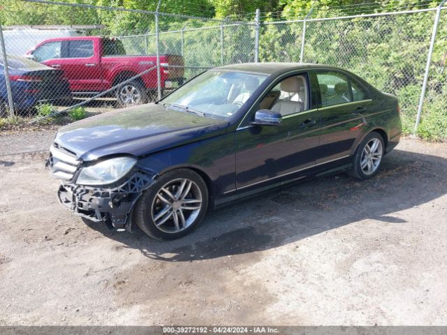 Photo 1 VIN: WDDGF8BB8CR225458 - MERCEDES-BENZ C 