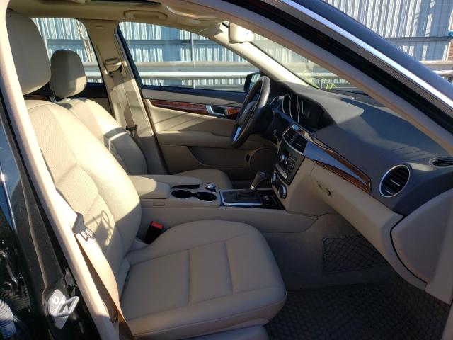 Photo 4 VIN: WDDGF8BB8CR228117 - MERCEDES-BENZ C 300 4MAT 