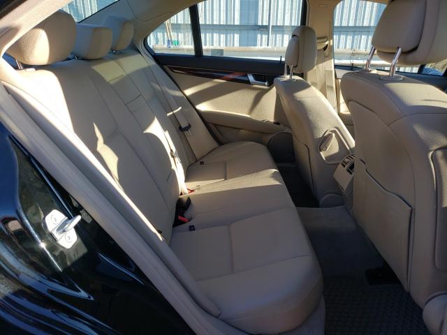 Photo 5 VIN: WDDGF8BB8CR228117 - MERCEDES-BENZ C 300 4MAT 