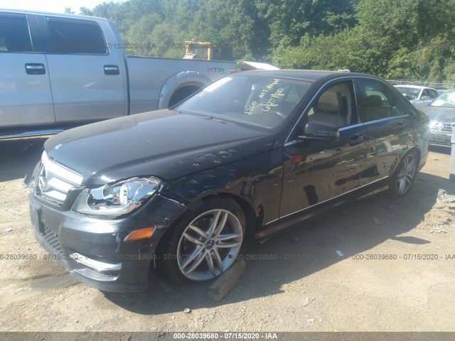 Photo 1 VIN: WDDGF8BB8CR239571 - MERCEDES-BENZ C-CLASS 