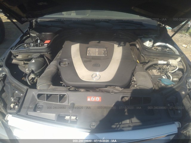 Photo 9 VIN: WDDGF8BB8CR239571 - MERCEDES-BENZ C-CLASS 