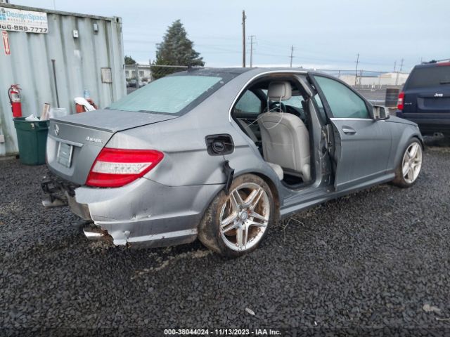 Photo 3 VIN: WDDGF8BB9AF440989 - MERCEDES-BENZ C 300 