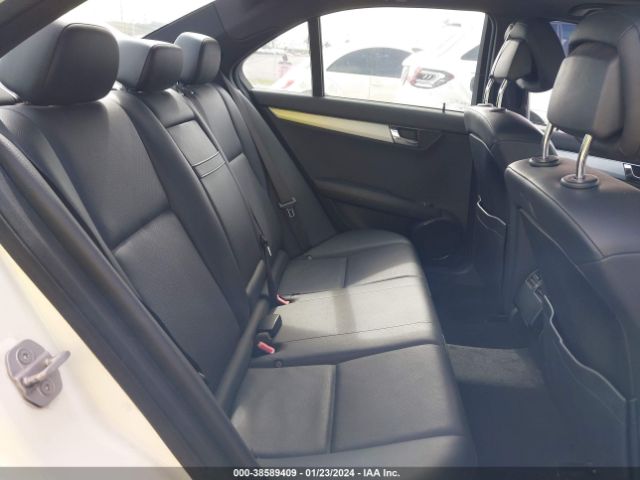 Photo 7 VIN: WDDGF8BB9AF523564 - MERCEDES-BENZ C 300 