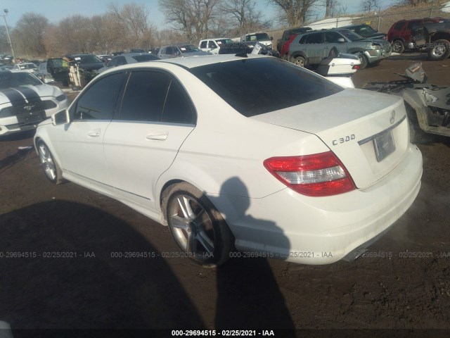 Photo 2 VIN: WDDGF8BB9AR112227 - MERCEDES-BENZ C-CLASS 