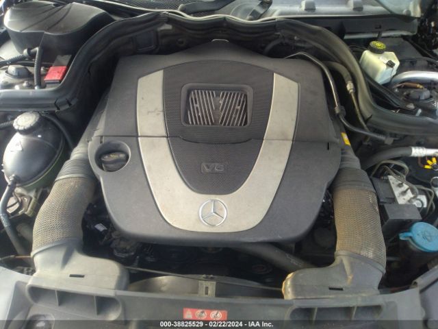 Photo 9 VIN: WDDGF8BB9AR122644 - MERCEDES-BENZ C 300 