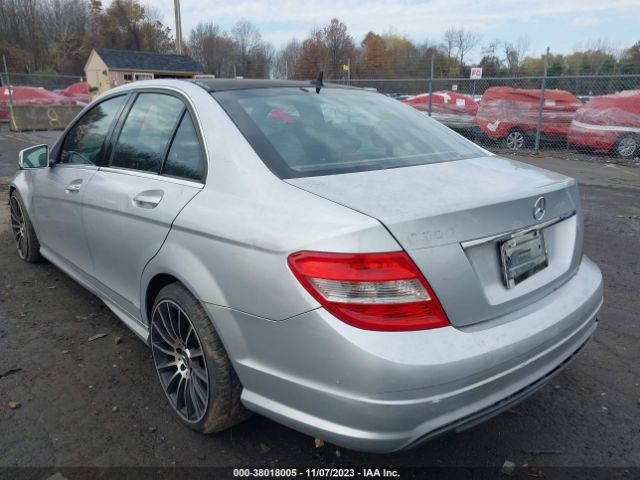 Photo 2 VIN: WDDGF8BB9BR152146 - MERCEDES-BENZ C 300 