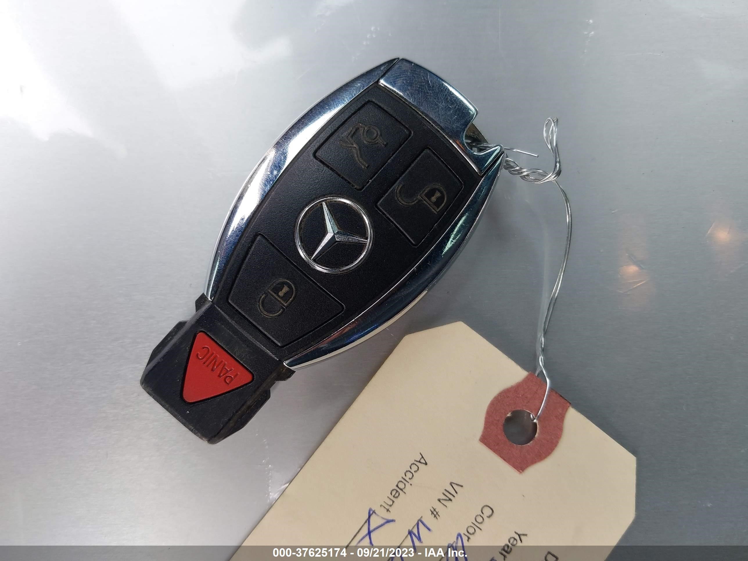 Photo 10 VIN: WDDGF8BB9BR158724 - MERCEDES-BENZ C-KLASSE 