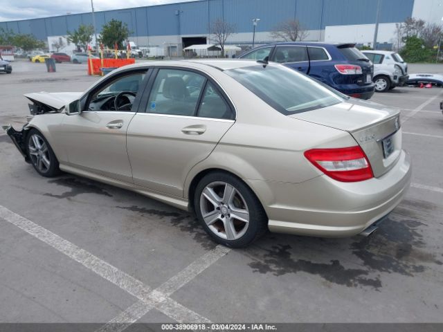 Photo 2 VIN: WDDGF8BB9BR182294 - MERCEDES-BENZ C 300 