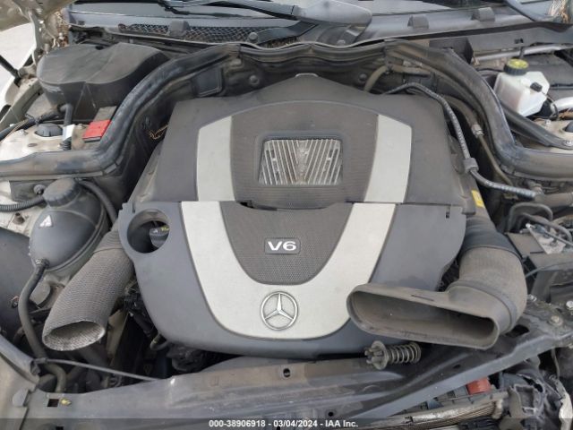 Photo 9 VIN: WDDGF8BB9BR182294 - MERCEDES-BENZ C 300 