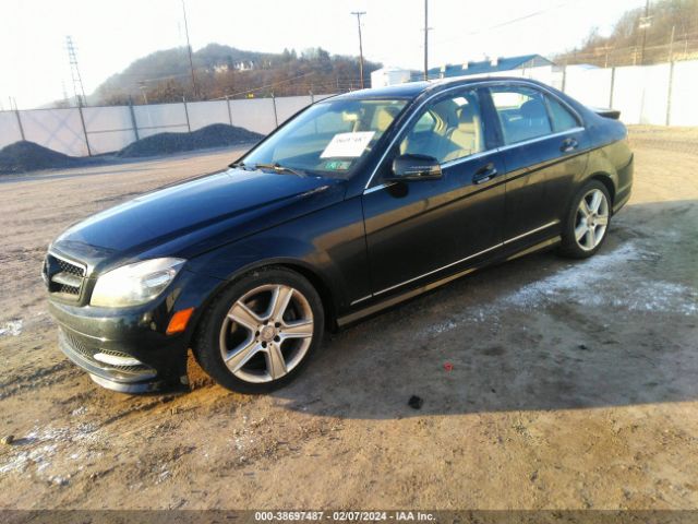 Photo 1 VIN: WDDGF8BB9BR182361 - MERCEDES-BENZ C 300 