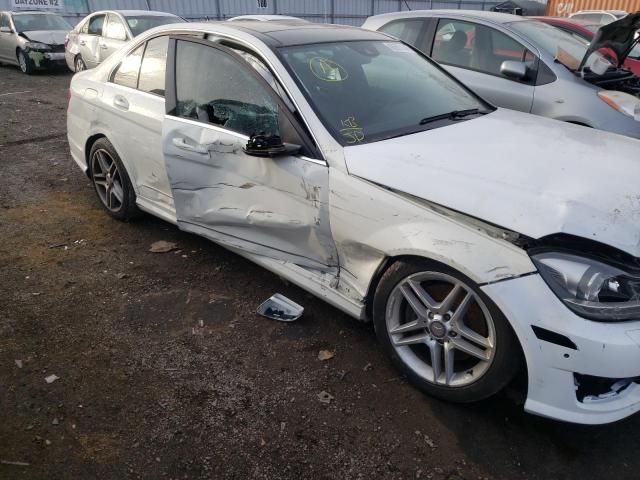 Photo 8 VIN: WDDGF8BB9CA606427 - MERCEDES-BENZ C 300 4MAT 