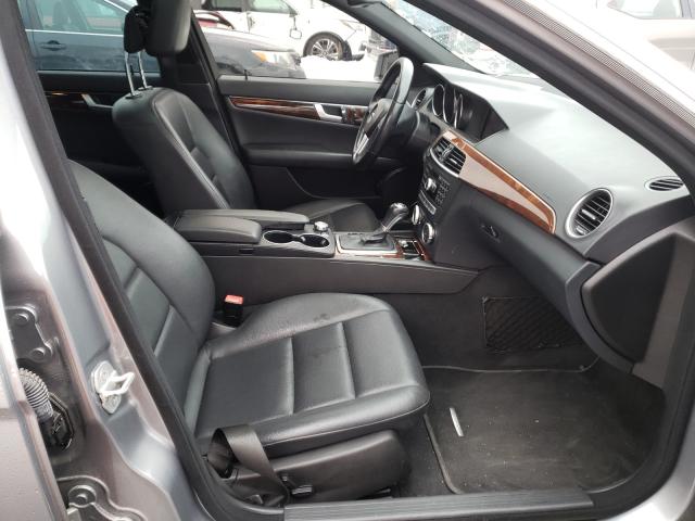 Photo 4 VIN: WDDGF8BB9CA644420 - MERCEDES-BENZ C300 