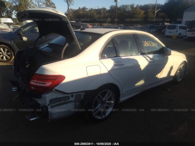 Photo 3 VIN: WDDGF8BB9CA645700 - MERCEDES-BENZ C-CLASS 