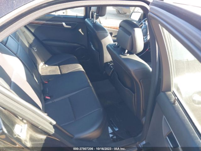 Photo 7 VIN: WDDGF8BB9CA690636 - MERCEDES-BENZ C 300 