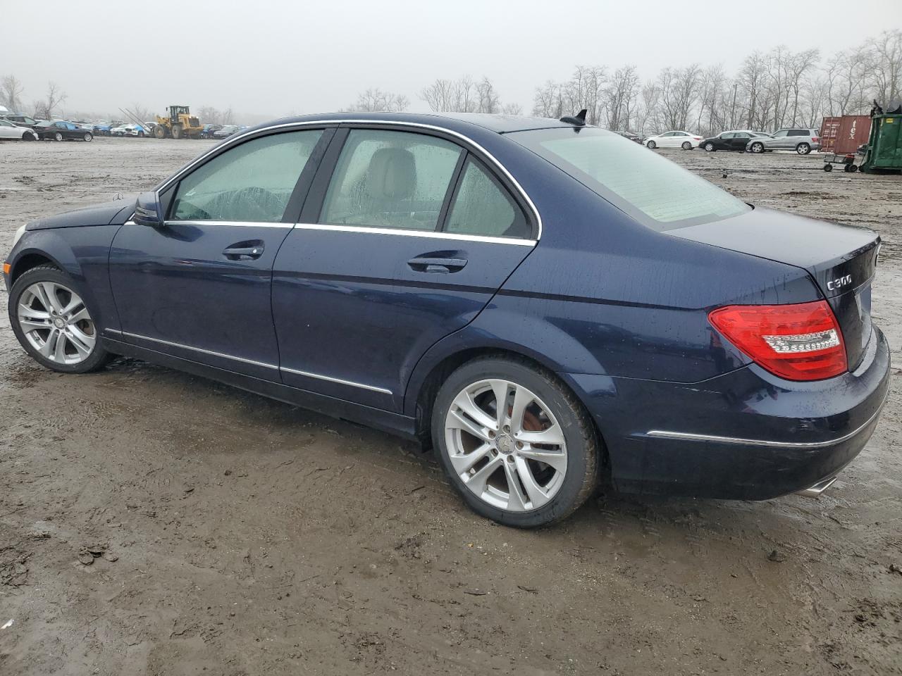 Photo 1 VIN: WDDGF8BB9CF915978 - MERCEDES-BENZ C-KLASSE 