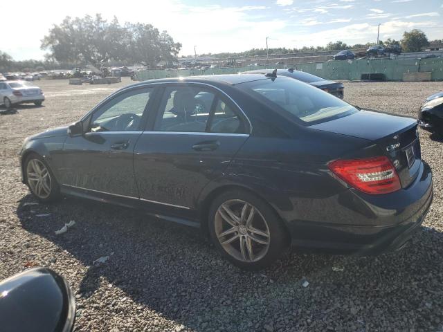 Photo 1 VIN: WDDGF8BB9CR203999 - MERCEDES-BENZ C 300 4MAT 