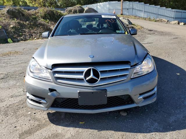 Photo 4 VIN: WDDGF8BB9CR205462 - MERCEDES-BENZ C-CLASS 