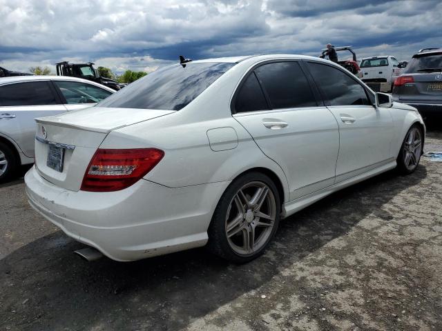 Photo 2 VIN: WDDGF8BB9CR227459 - MERCEDES-BENZ C-CLASS 