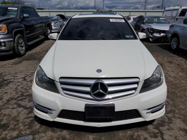 Photo 4 VIN: WDDGF8BB9CR227459 - MERCEDES-BENZ C-CLASS 