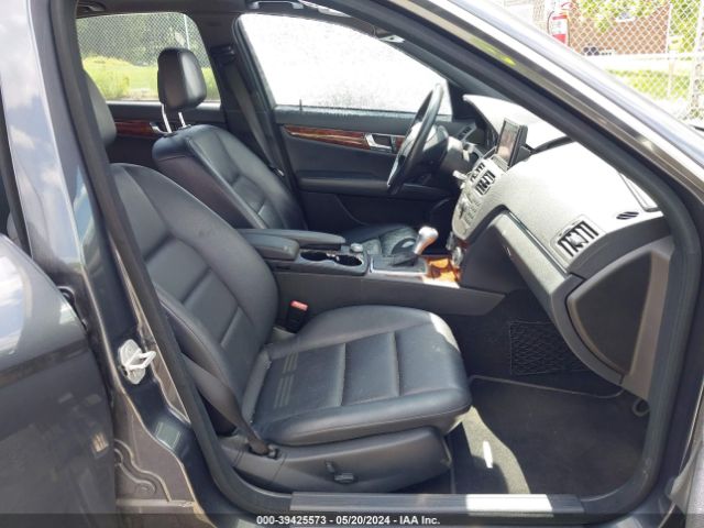 Photo 4 VIN: WDDGF8BBXAF405118 - MERCEDES-BENZ C 300 