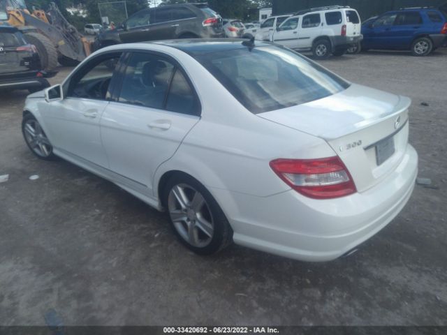 Photo 2 VIN: WDDGF8BBXAF446459 - MERCEDES-BENZ C-CLASS 