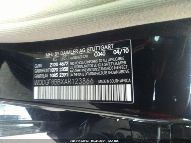 Photo 8 VIN: WDDGF8BBXAR123866 - MERCEDES-BENZ C-CLASS 