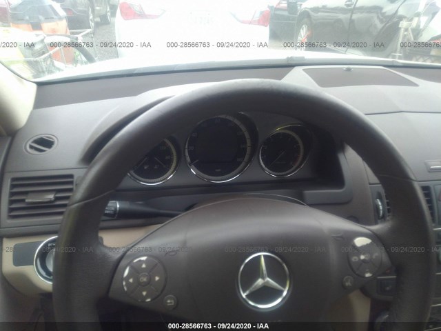 Photo 6 VIN: WDDGF8BBXAR124242 - MERCEDES-BENZ C-CLASS 