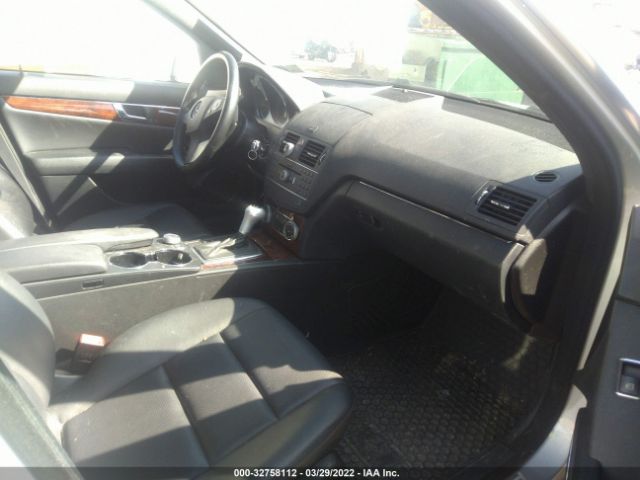 Photo 4 VIN: WDDGF8BBXBR143021 - MERCEDES-BENZ C-CLASS 