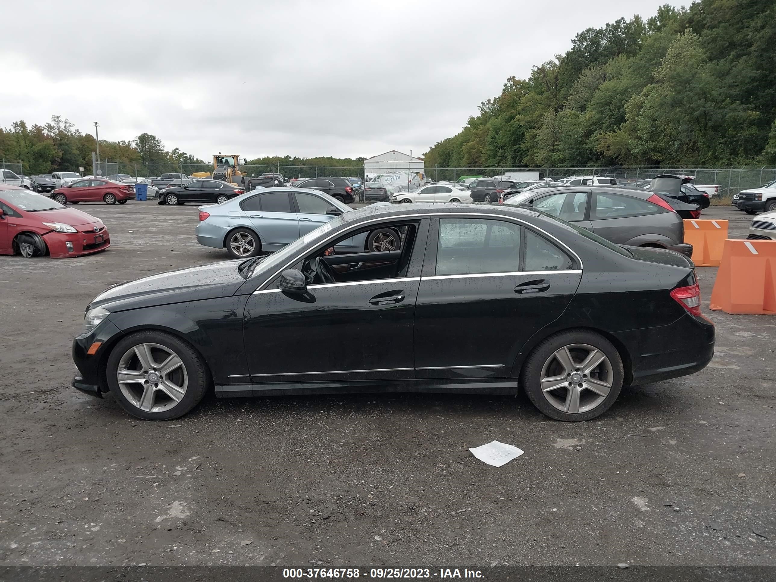 Photo 13 VIN: WDDGF8BBXBR145545 - MERCEDES-BENZ C-KLASSE 