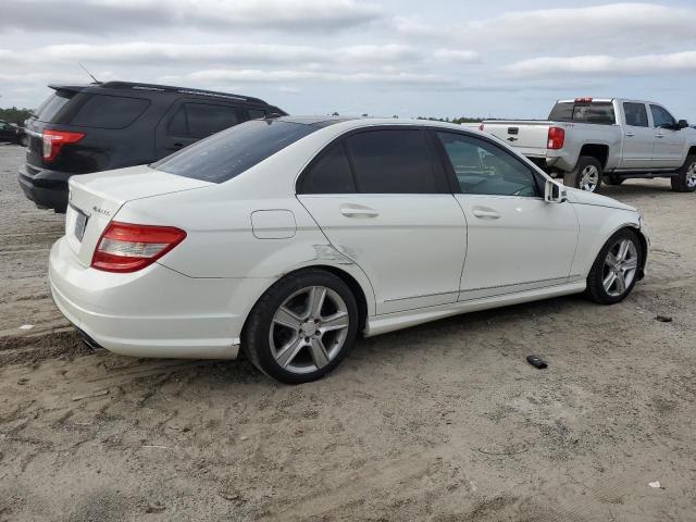 Photo 2 VIN: WDDGF8BBXBR152978 - MERCEDES-BENZ C-CLASS 