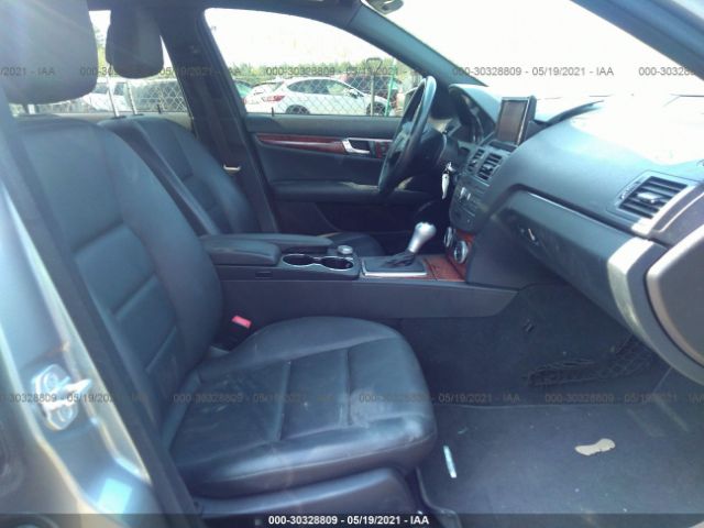 Photo 4 VIN: WDDGF8BBXBR153936 - MERCEDES-BENZ C-CLASS 