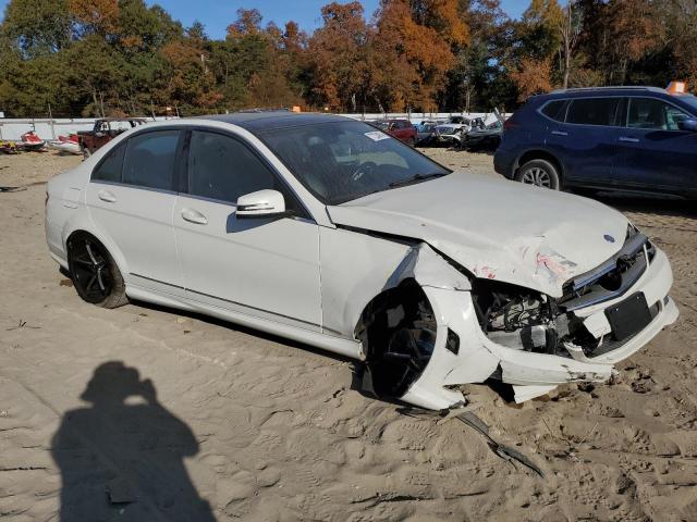 Photo 3 VIN: WDDGF8BBXBR156822 - MERCEDES-BENZ C300 