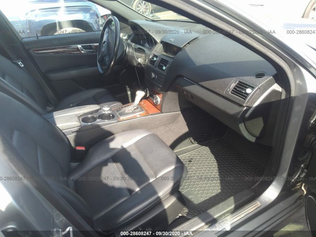 Photo 4 VIN: WDDGF8BBXBR168467 - MERCEDES-BENZ C-CLASS 