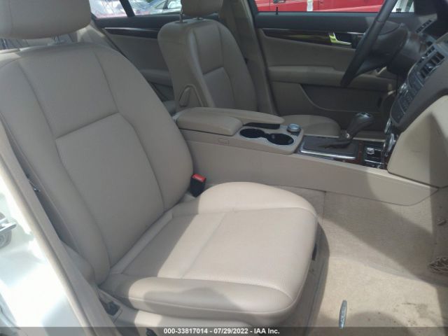 Photo 4 VIN: WDDGF8BBXBR175483 - MERCEDES-BENZ C-CLASS 