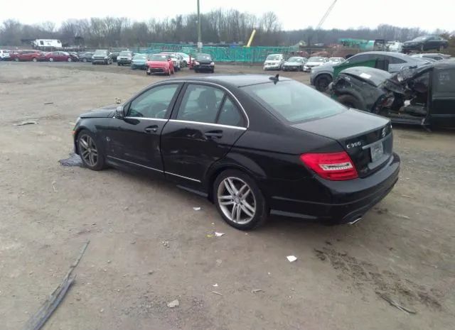 Photo 2 VIN: WDDGF8BBXCA706696 - MERCEDES-BENZ C-CLASS 